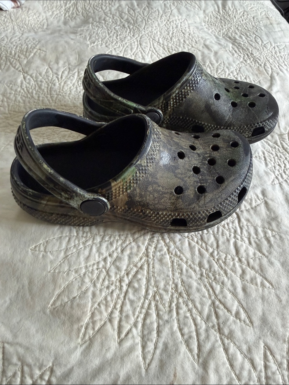 CROCS Kids' Camo Black & Green Classic Clog